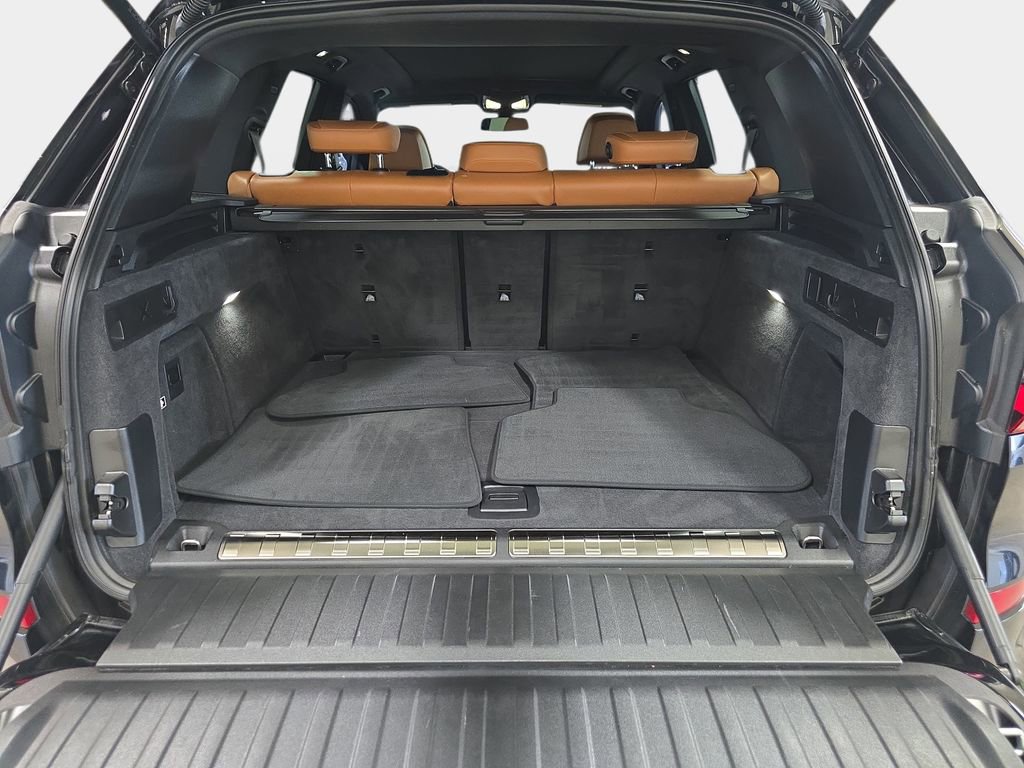 Certified 2022 BMW X5 xDrive45e w/ M Sport Package image 30