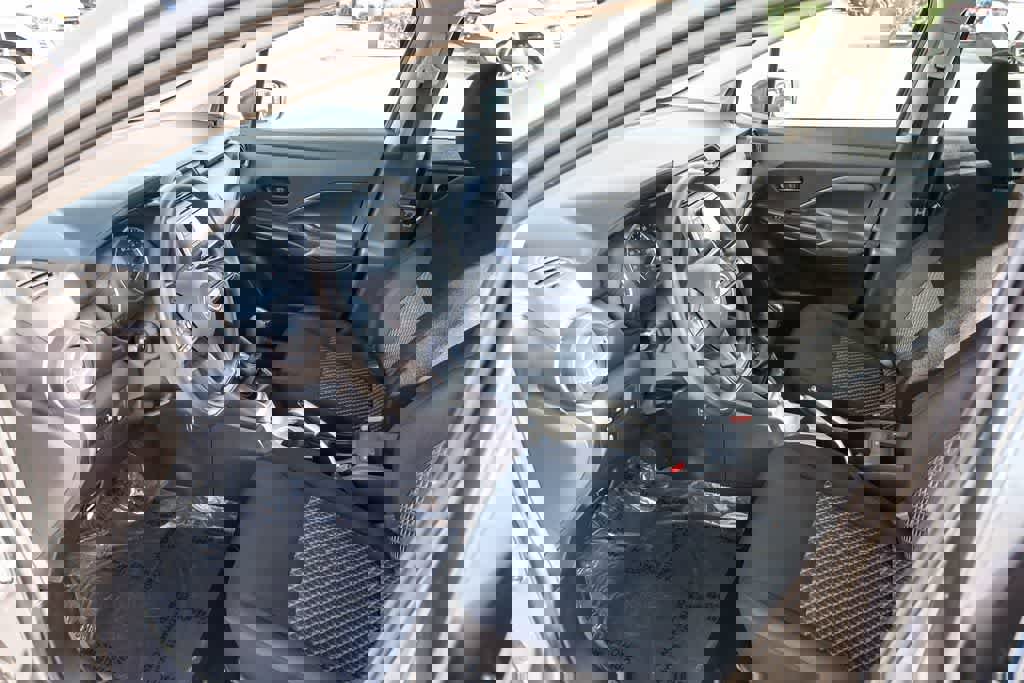 Used 2023 Nissan Versa S image 16