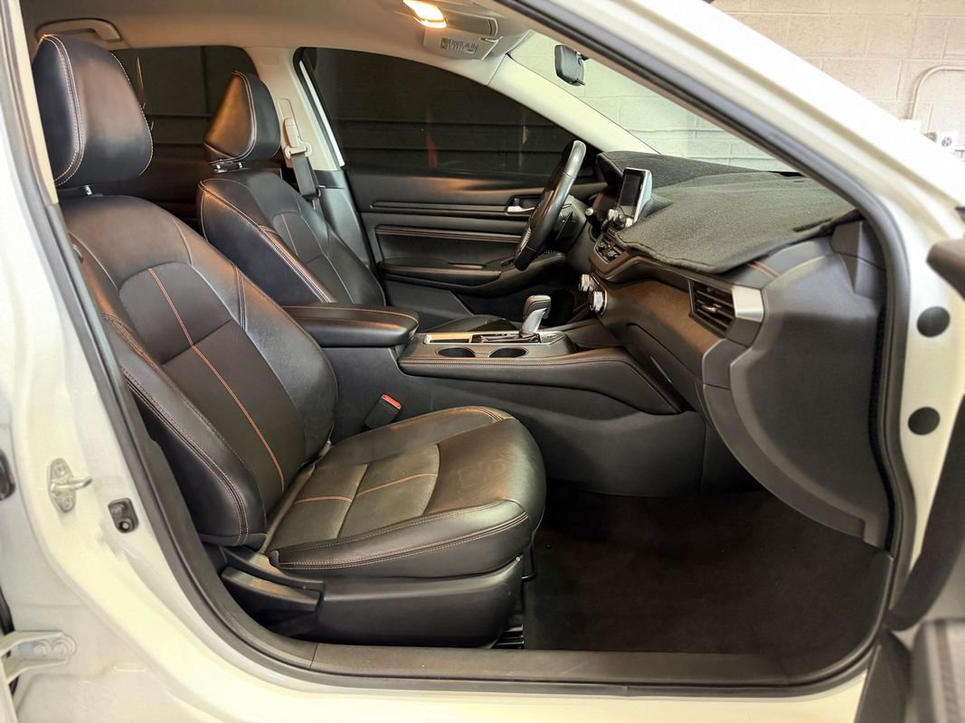 Used 2020 Nissan Altima 2.5 SR FWD image 25