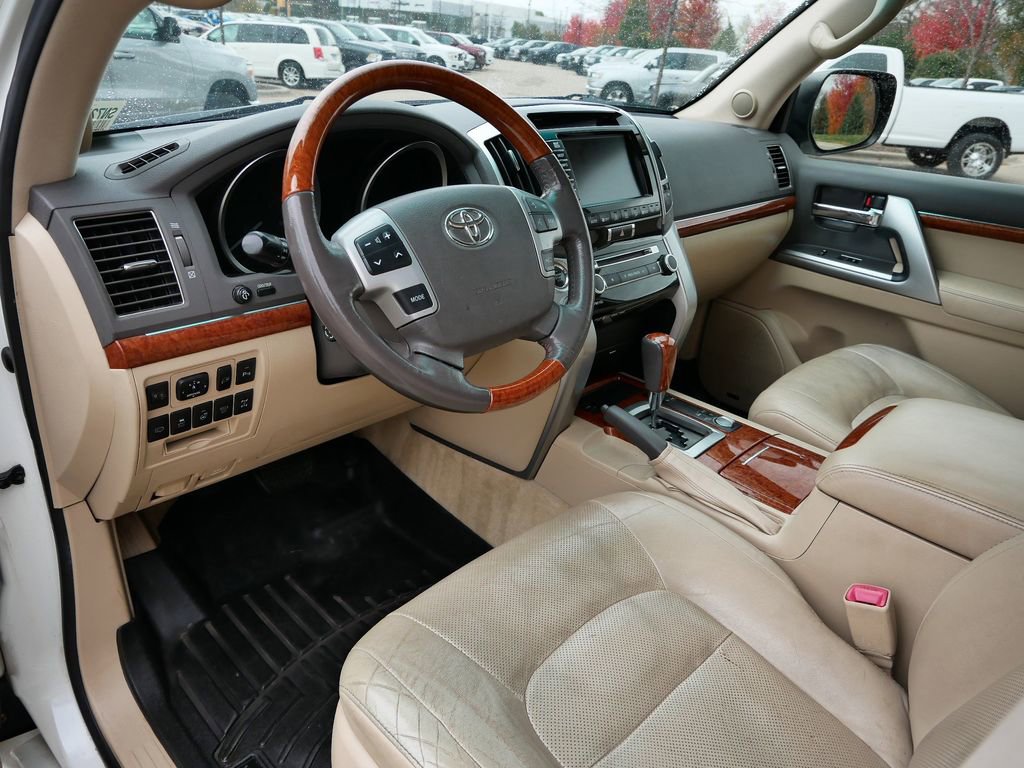 Used 2015 Toyota Land Cruiser image 33