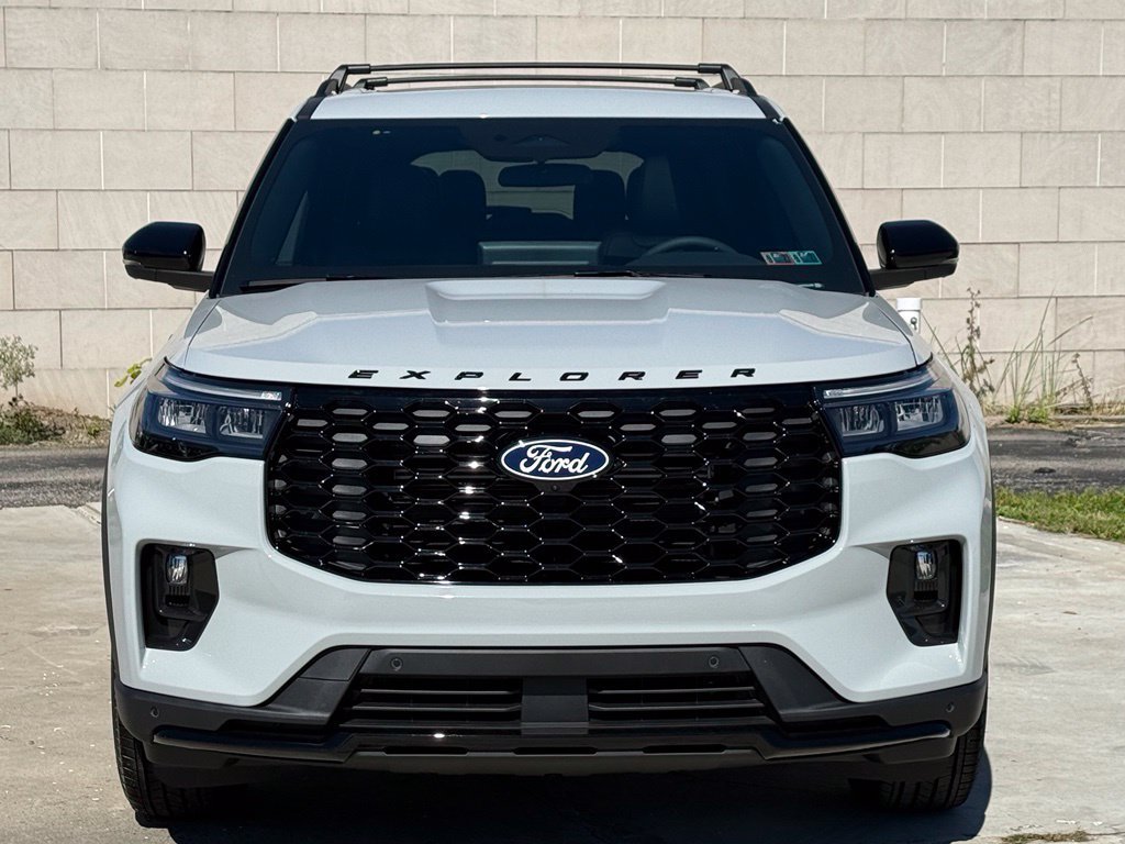 New 2027 Ford Explorer ST-Line AWD/4WD image 32