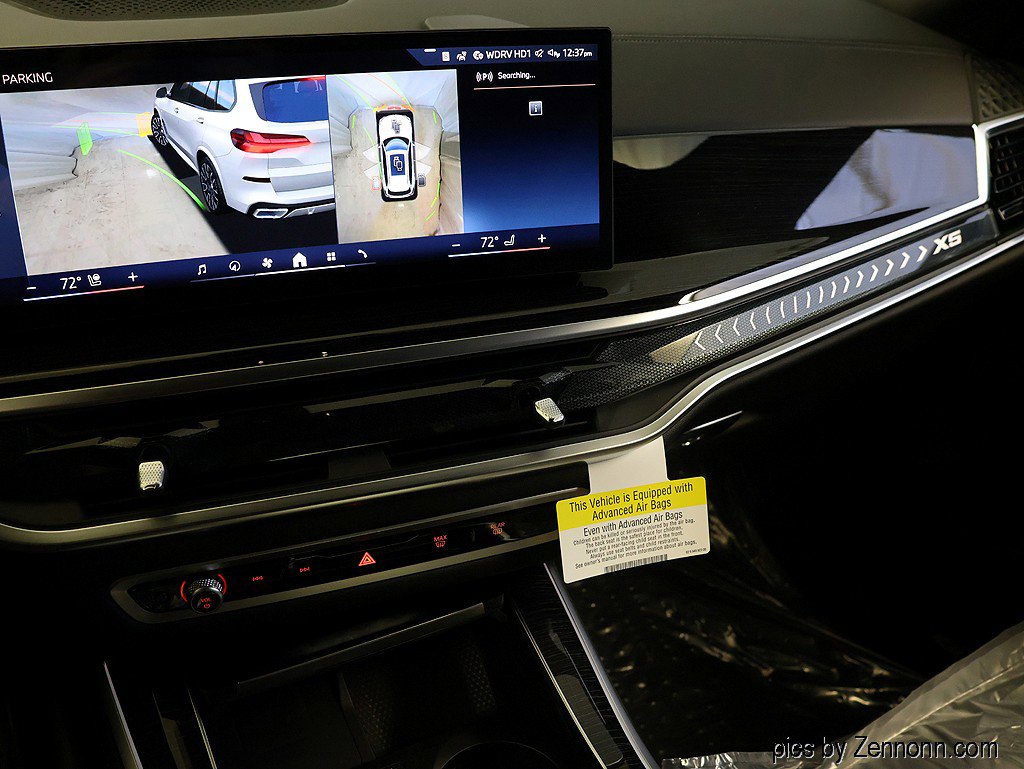 New 2026 BMW X5 xDrive40i w/ M Sport Package AWD/4WD image 25