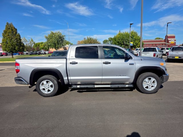 Used 2015 Toyota Tundra SR5 AWD/4WD image 10