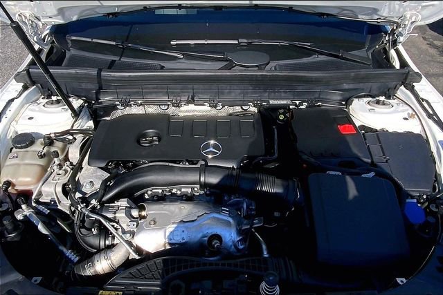 Certified 2023 Mercedes-Benz GLB 250 4MATIC image 26