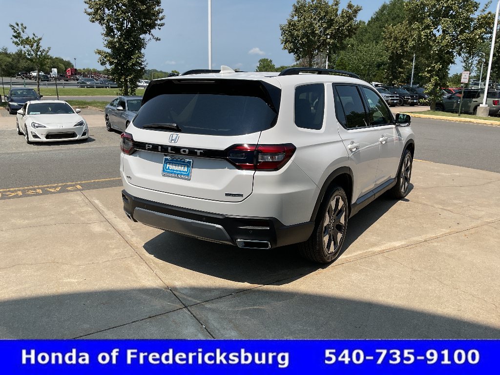 Certified 2026 Honda Pilot Touring image 6