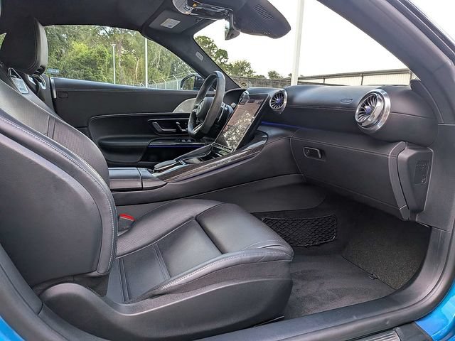 Used 2023 Mercedes-Benz SL 63 AMG 4MATIC w/ Driver Assistance Package image 18