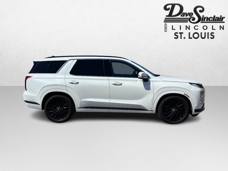 Used 2024 Hyundai Palisade Calligraphy AWD/4WD image 2