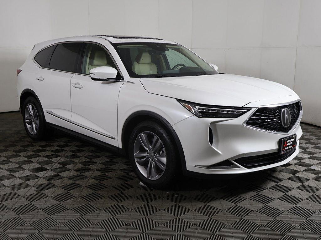 Used 2023 Acura MDX SH-AWD image 2