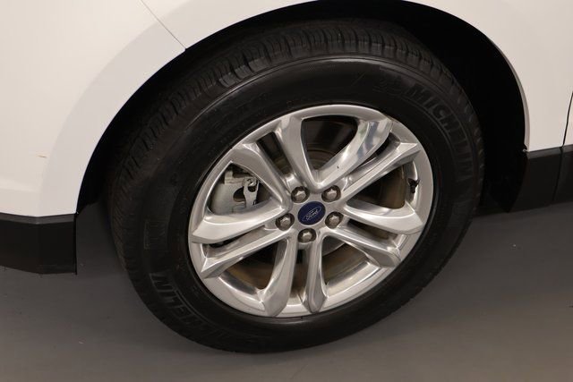 Used 2018 Ford Edge SEL w/ Equipment Group 201A image 9