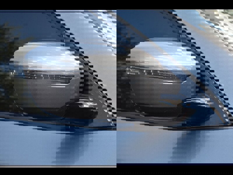 Used 2018 Nissan Pathfinder SV image 54