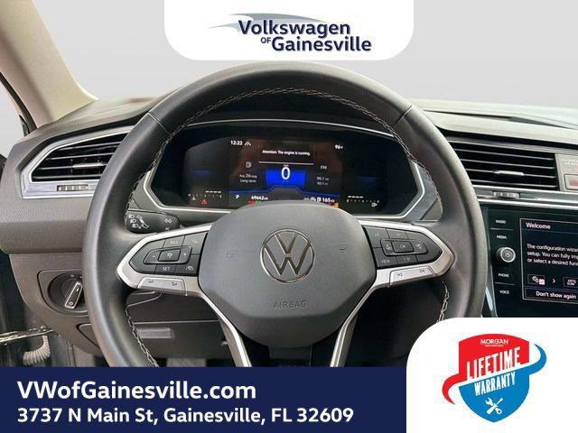 Used 2024 Volkswagen Tiguan SE AWD/4WD image 27