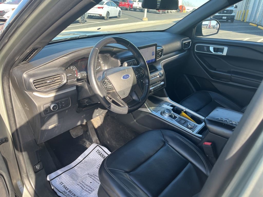 Used 2020 Ford Explorer XLT w/ Equipment Group 202A image 23