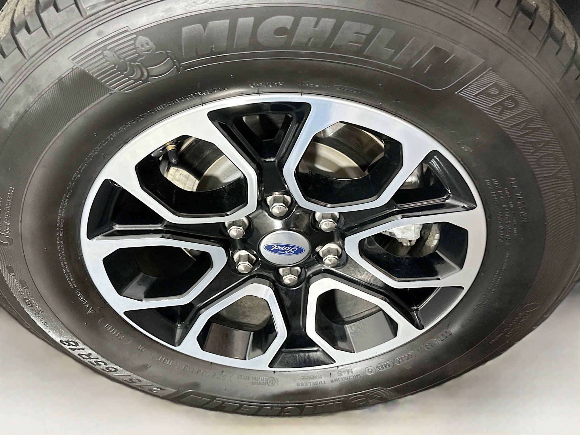 Used 2024 Ford Expedition XLT image 11