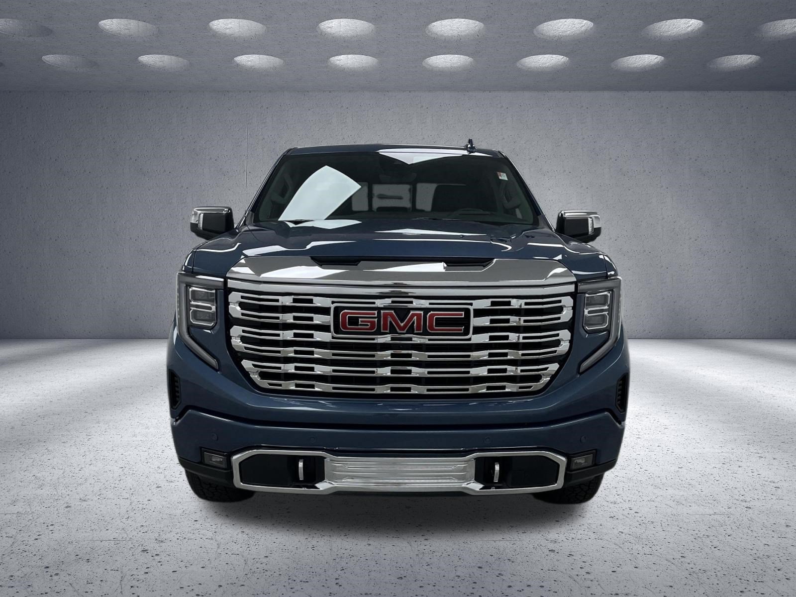 Used 2026 GMC Sierra 1500 Denali w/ Technology Package AWD/4WD image 8