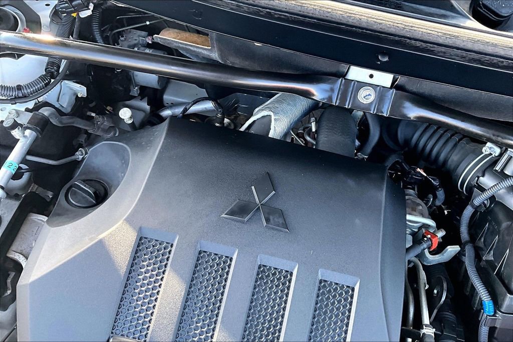 Used 2020 Mitsubishi Eclipse Cross SE image 35