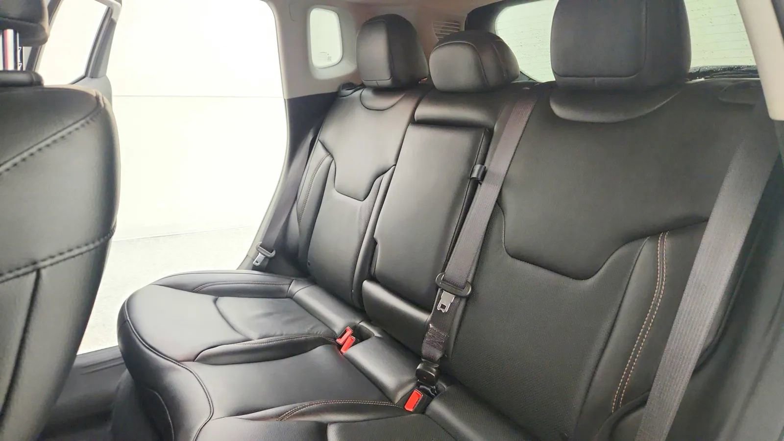 Used 2022 Jeep Compass Latitude image 35