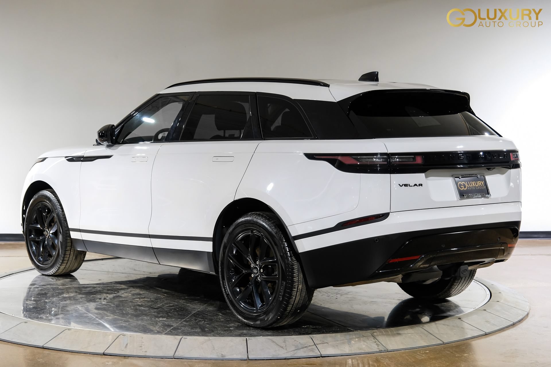 Used 2024 Land Rover Range Rover Velar S AWD/4WD image 12