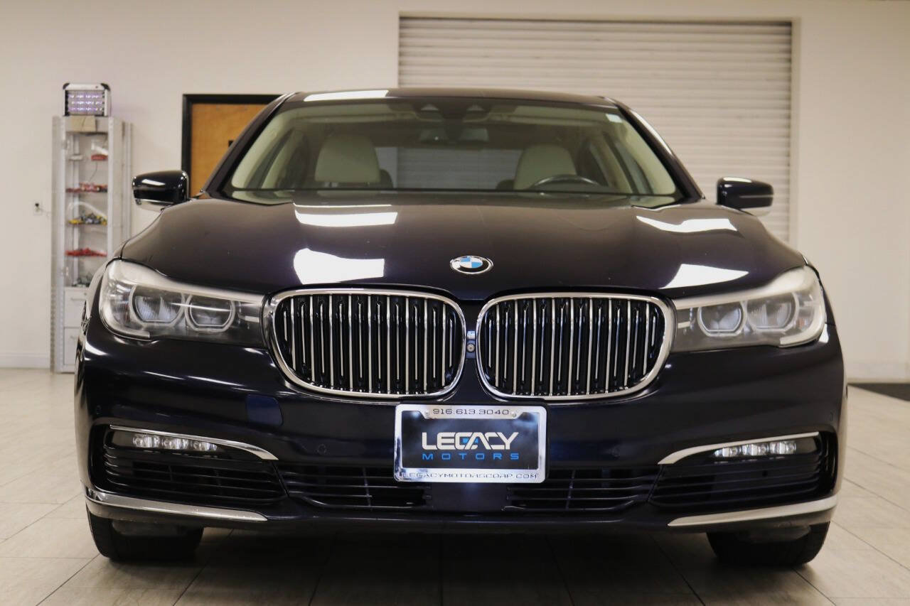 Used 2016 BMW 740i RWD image 4