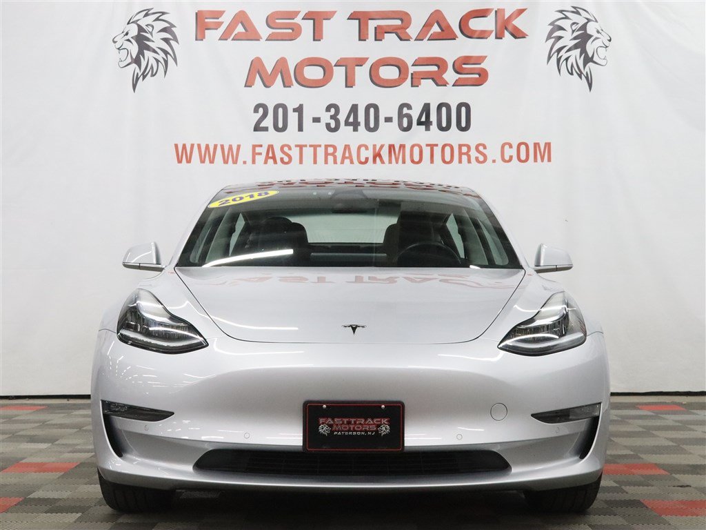Used 2018 Tesla Model 3 Long Range RWD image 2