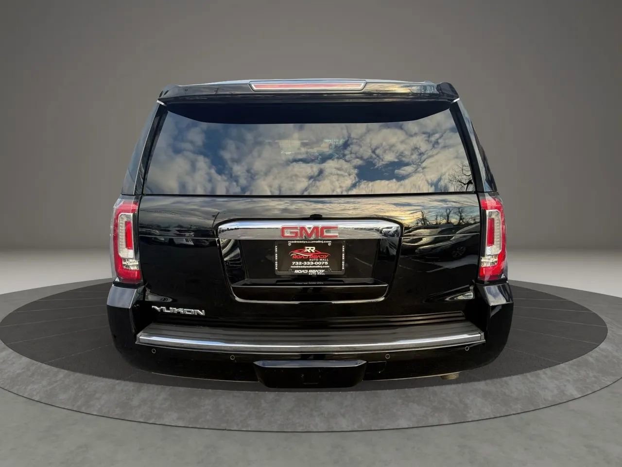Used 2019 GMC Yukon Denali w/ Denali Ultimate Package image 8