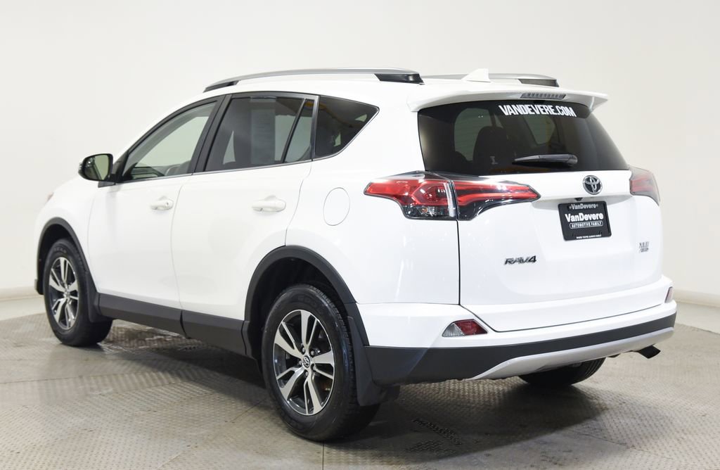 Used 2017 Toyota RAV4 XLE w/ All Weather Liner Package AWD/4WD image 9