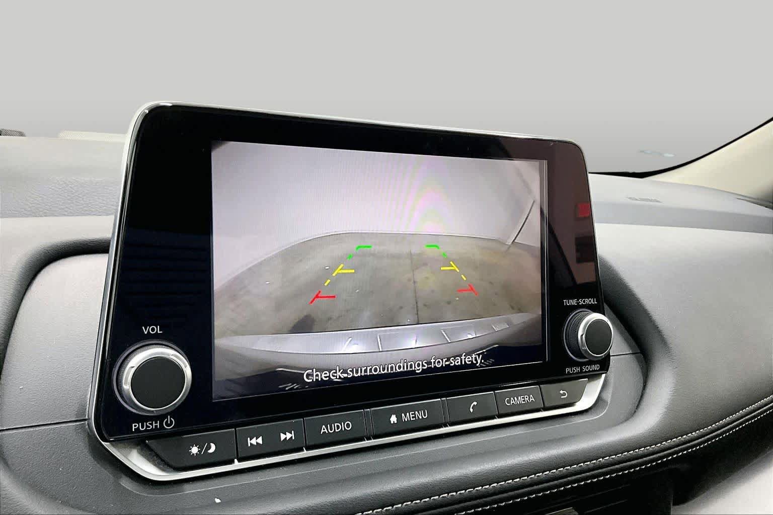 Used 2024 Nissan Rogue SV FWD image 24
