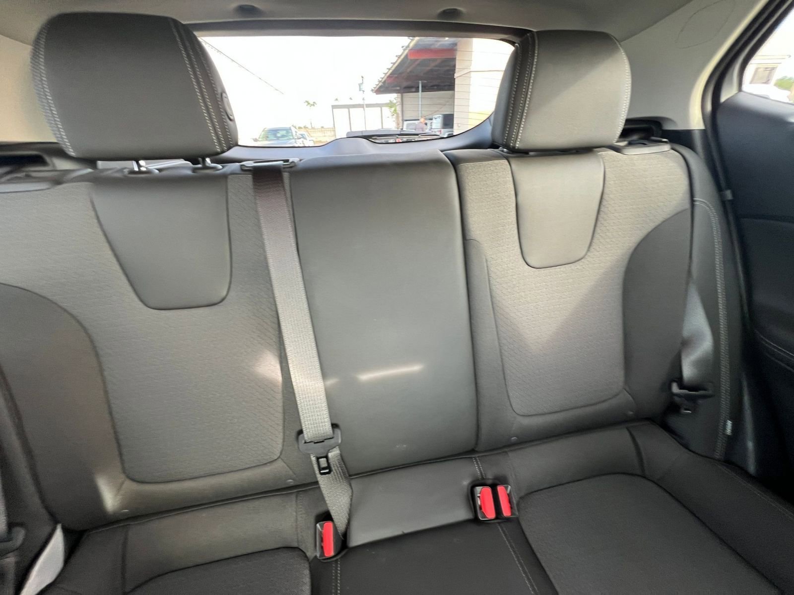 Used 2025 Buick Encore GX Preferred image 37