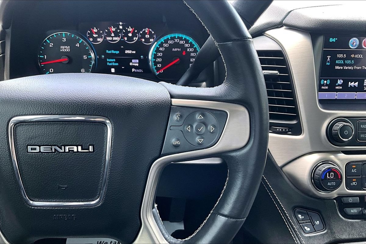 Used 2018 GMC Yukon Denali AWD/4WD image 12