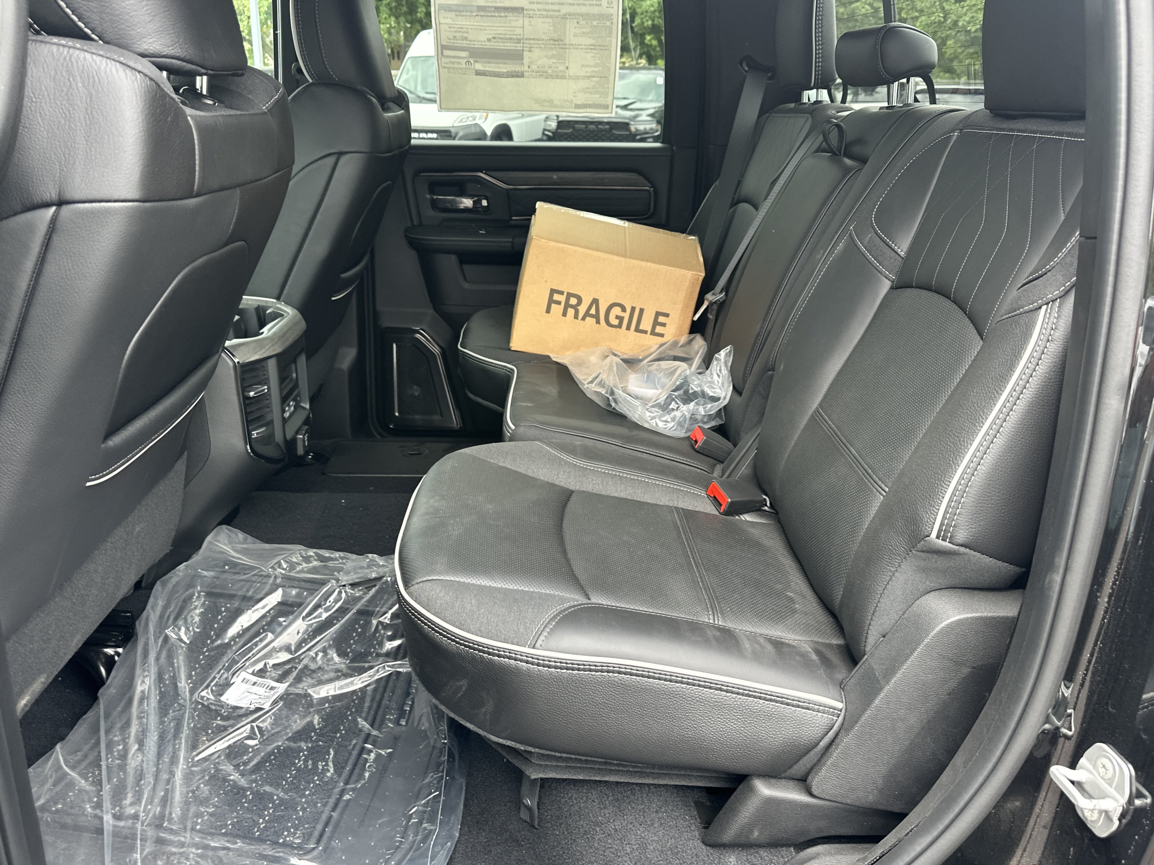 New 2026 RAM 3500 Limited AWD/4WD image 31