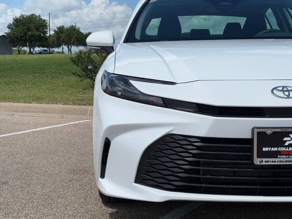 Used 2026 Toyota Camry LE w/ Convenience Package FWD image 4