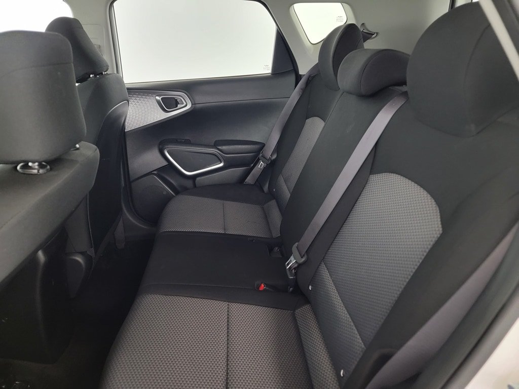 Used 2022 Kia Soul LX FWD image 13