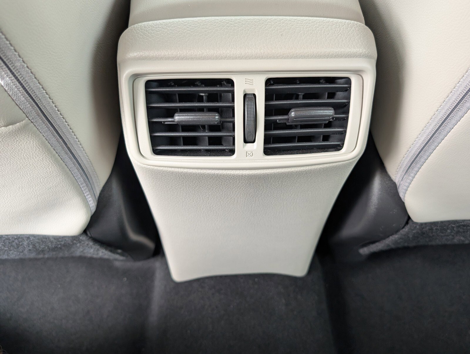 Certified 2022 Nissan Rogue Sport SL FWD image 15