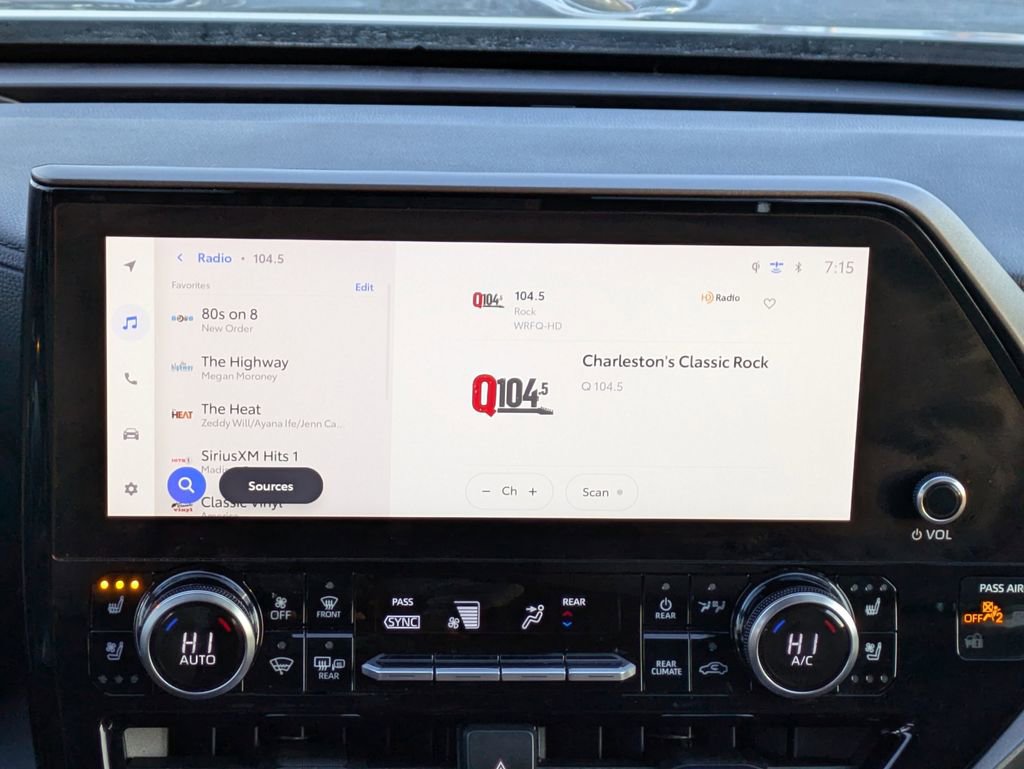 Certified 2025 Toyota Highlander Limited image 20