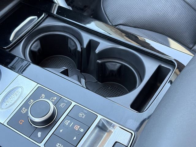 Used 2020 Land Rover Discovery HSE image 18