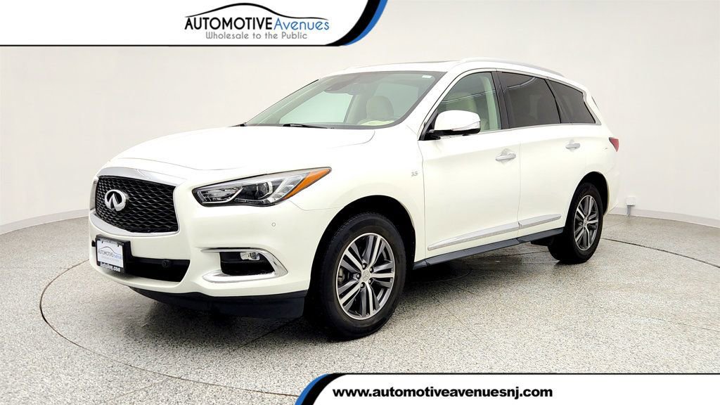 Used 2020 INFINITI QX60 Luxe w/ Essential Package image 1