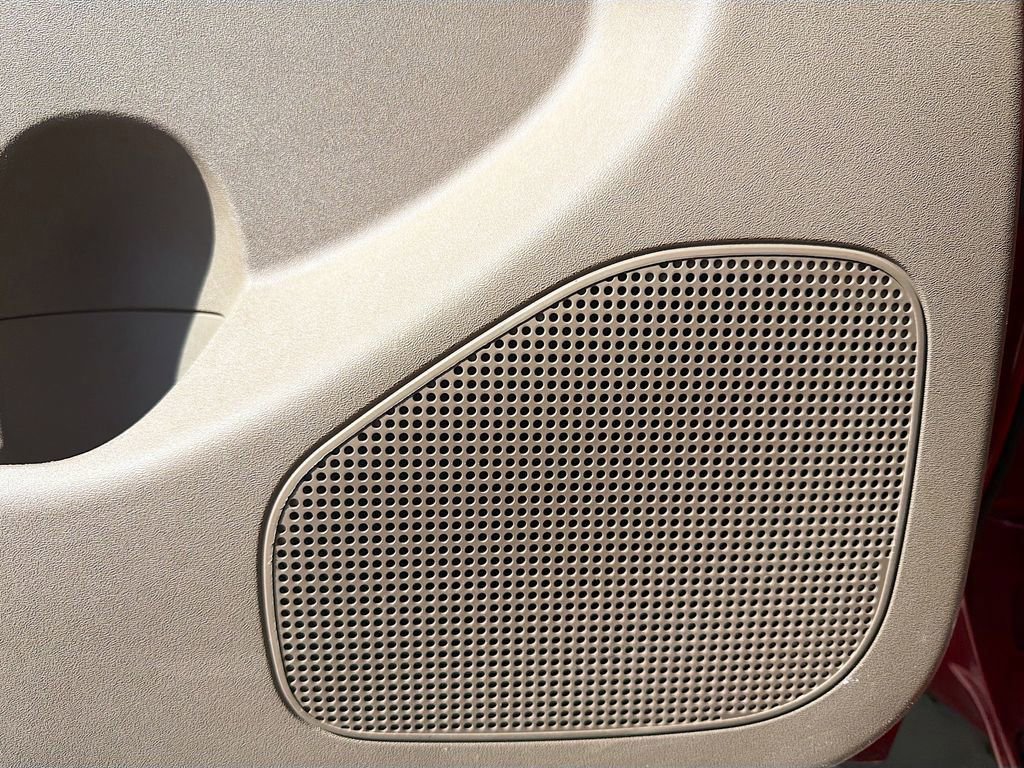 Certified 2017 Nissan Frontier SV w/ SV Value Truck Package image 19