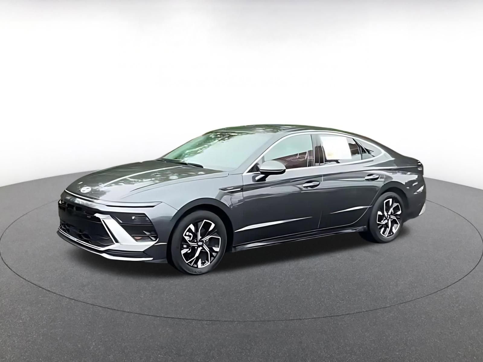 Used 2025 Hyundai Sonata SEL FWD image 15