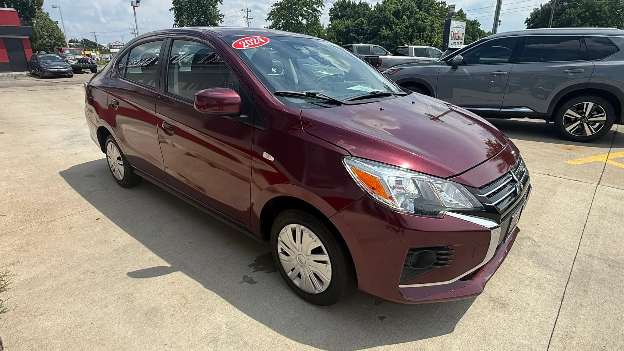 Used 2024 Mitsubishi Mirage G4 LE FWD image 2