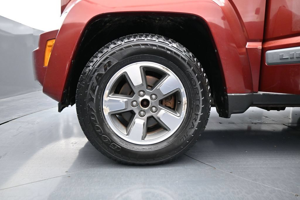 Used 2008 Jeep Liberty Sport w/ Popular Equipment Group AWD/4WD image 25