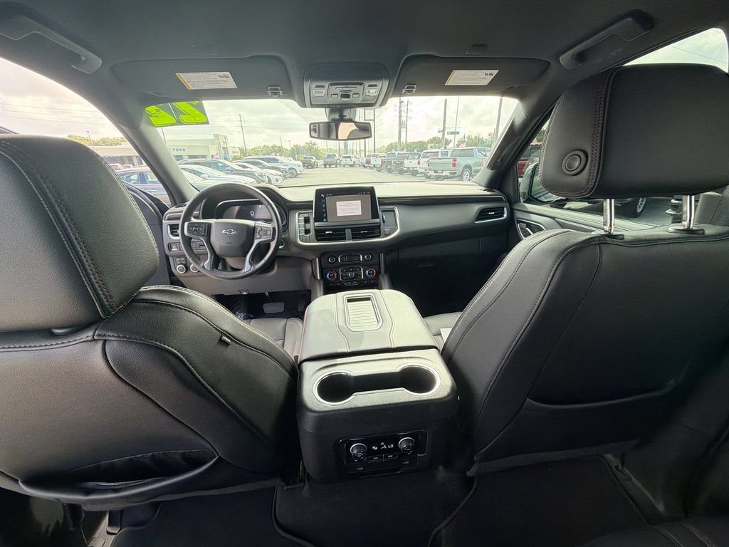 Certified 2022 Chevrolet Suburban RST w/ Luxury Package AWD/4WD image 11