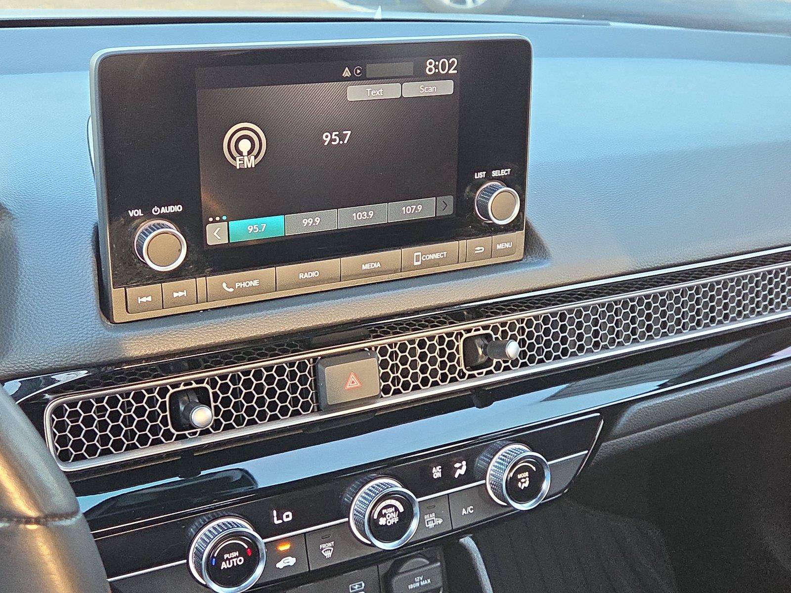 Used 2025 Honda Civic Sport image 6