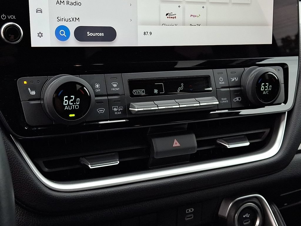 Certified 2024 Toyota Grand Highlander AWD image 18