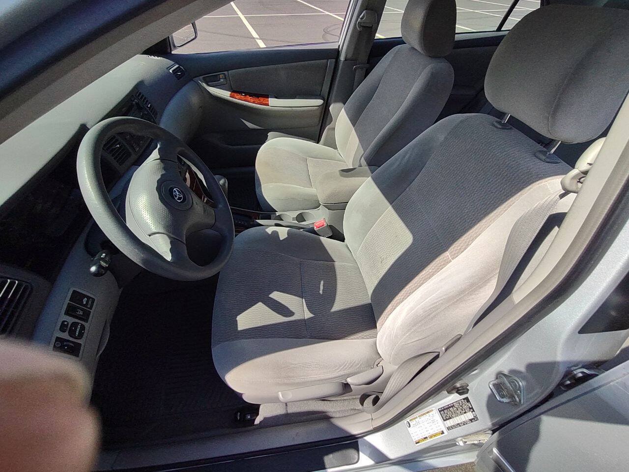 Used 2008 Toyota Corolla LE FWD image 11