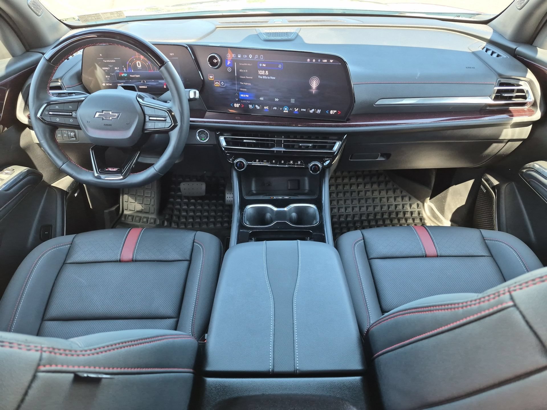 Certified 2026 Chevrolet Traverse RS w/ LPO, Floor Liner Package AWD/4WD image 21