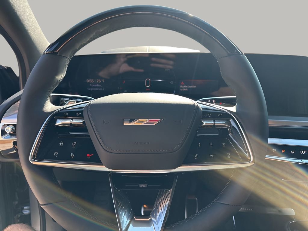 New 2026 Cadillac Lyriq V image 32