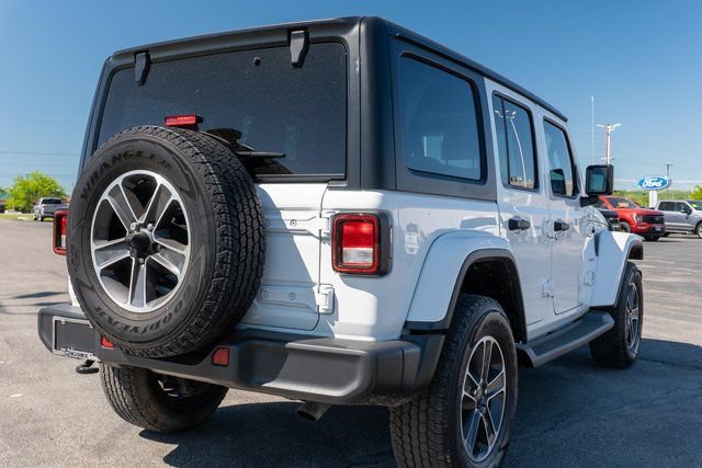 Used 2023 Jeep Wrangler Unlimited Sahara w/ Cold Weather Group AWD/4WD image 6