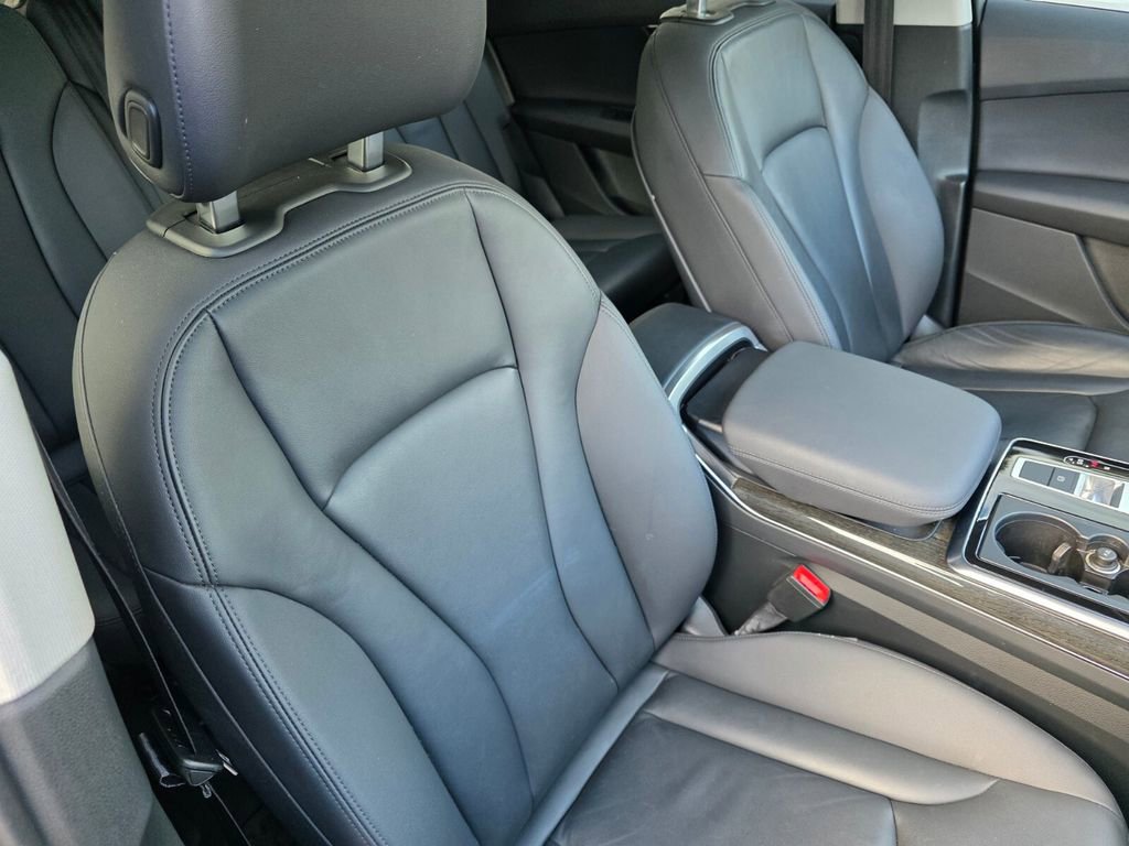 Used 2022 Audi Q7 3.0T Premium w/ Convenience Package image 31