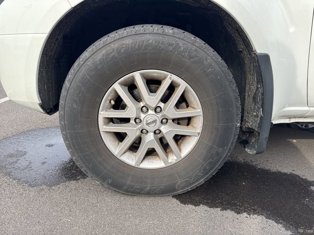 Used 2019 Nissan Frontier SV image 12