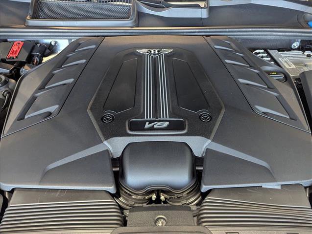 Used 2023 Bentley Bentayga image 25