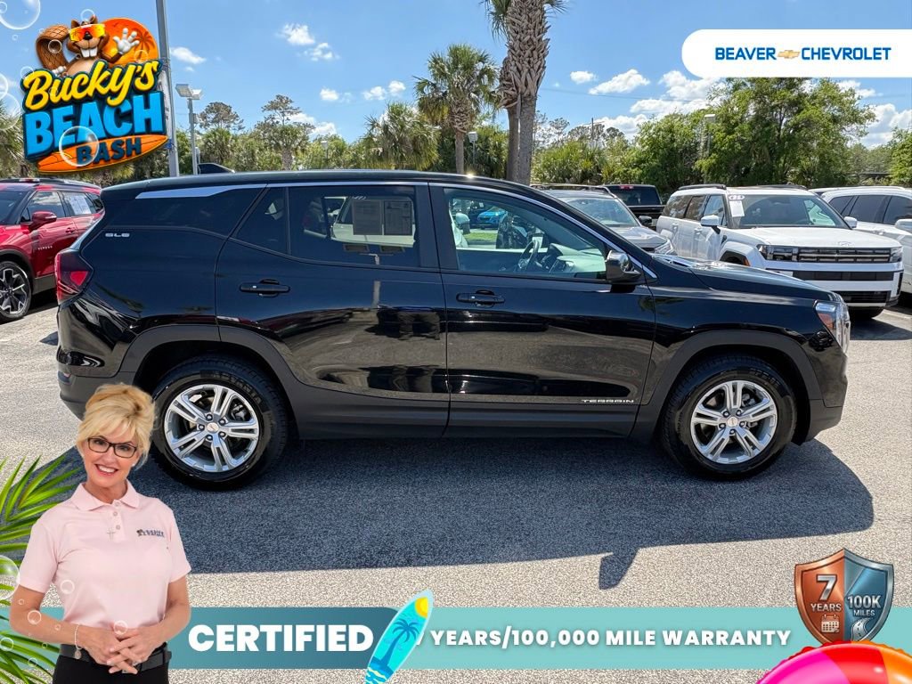 Used 2024 GMC Terrain SLE FWD image 8